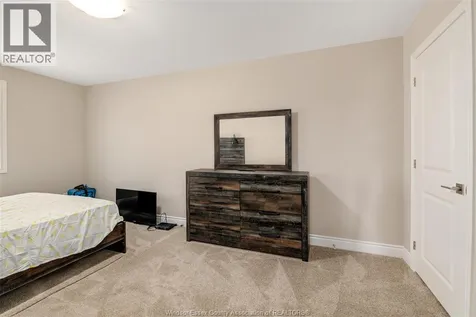 111 Kingsbridge Drive Amherstburg ON N9V 0G3