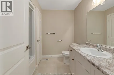 111 Kingsbridge Drive Amherstburg ON N9V 0G3