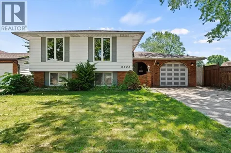 9688 Chestnut Drive Windsor ON N8R 1G8