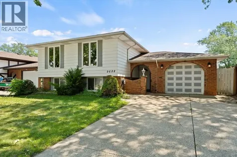 9688 Chestnut Drive Windsor ON N8R 1G8