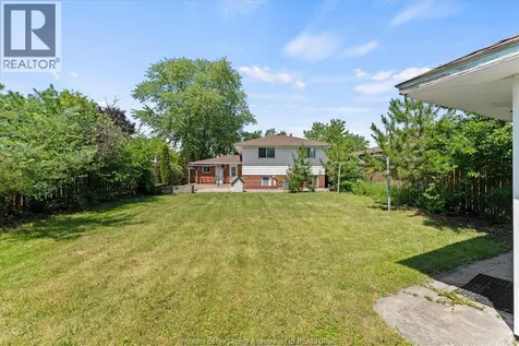 9688 Chestnut Drive Windsor ON N8R 1G8
