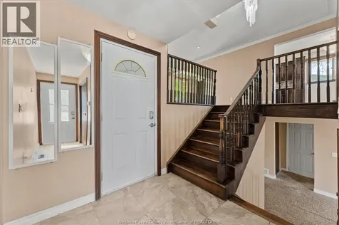 9688 Chestnut Drive Windsor ON N8R 1G8