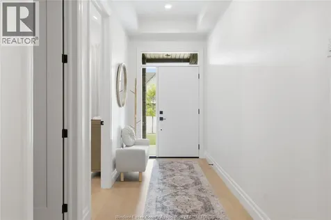 299 Xavier Circle Lakeshore ON N8N 0J3