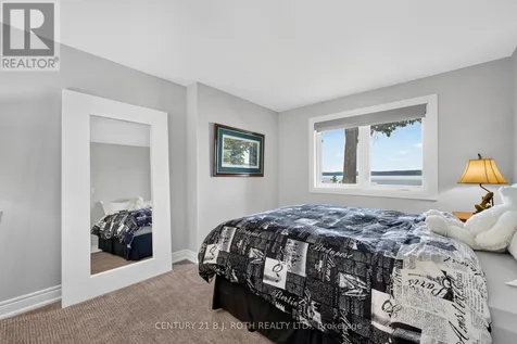 9 Barrie Terrace Oro-medonte ON L4M 1E8