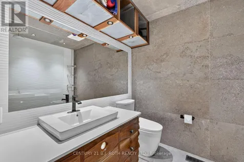 9 Barrie Terrace Oro-medonte ON L4M 1E8