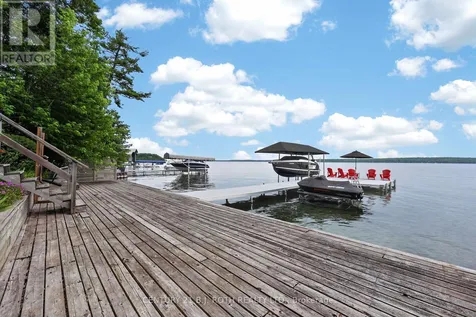 9 Barrie Terrace Oro-medonte ON L4M 1E8