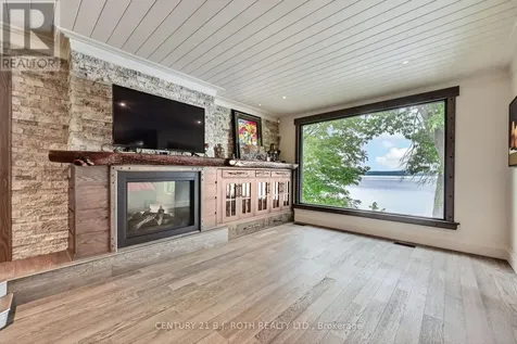 9 Barrie Terrace Oro-medonte ON L4M 1E8