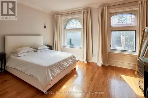 103 James Street Ottawa ON K1R 5M2