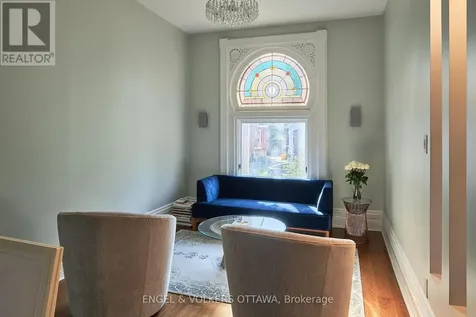 103 James Street Ottawa ON K1R 5M2