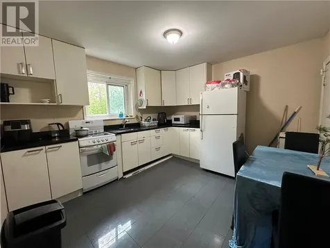 879 Charlotte Street Sudbury ON P3E 4C5