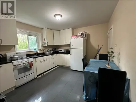 879 Charlotte Street Sudbury ON P3E 4C5