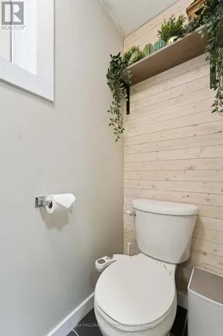 1091 Burgundy Lane Ottawa ON K1C 2M9