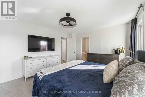 1091 Burgundy Lane Ottawa ON K1C 2M9