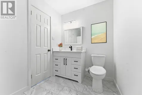 1091 Burgundy Lane Ottawa ON K1C 2M9