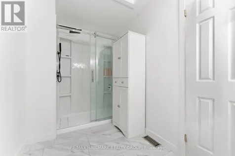 1091 Burgundy Lane Ottawa ON K1C 2M9