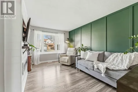 1091 Burgundy Lane Ottawa ON K1C 2M9