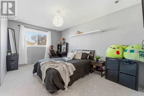 1091 Burgundy Lane Ottawa ON K1C 2M9