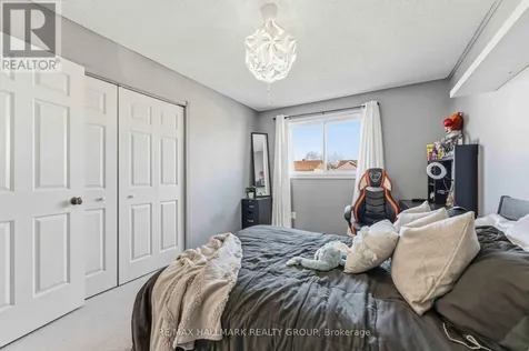 1091 Burgundy Lane Ottawa ON K1C 2M9