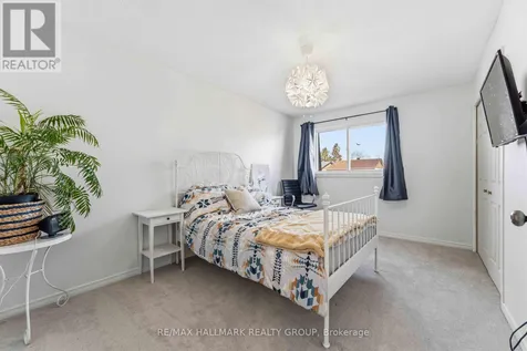 1091 Burgundy Lane Ottawa ON K1C 2M9