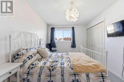 1091 Burgundy Lane Ottawa ON K1C 2M9