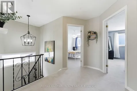 1091 Burgundy Lane Ottawa ON K1C 2M9