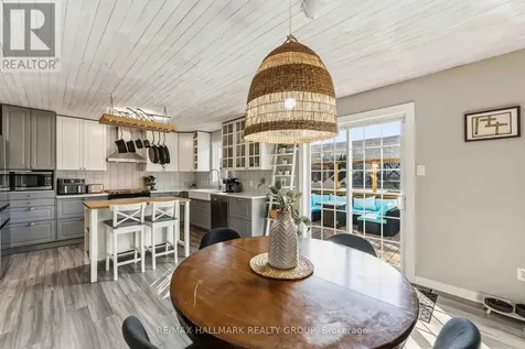 1091 Burgundy Lane Ottawa ON K1C 2M9