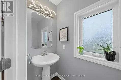 348 Brigitta Street Ottawa ON K2S 0H9