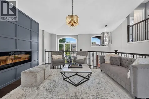 355 Sacred Heart Drive Lasalle ON N9J 1T1