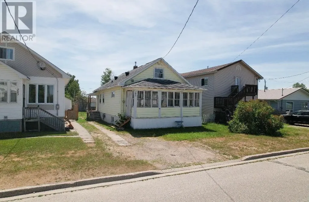 205 Second Avenue Geraldton ON P0T 1M0
