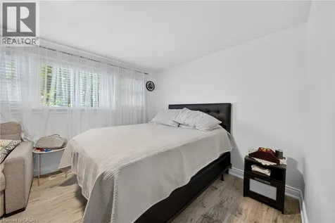115 Green Road Stoney Creek ON L8G 3W9