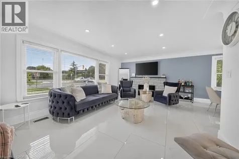 115 Green Road Stoney Creek ON L8G 3W9