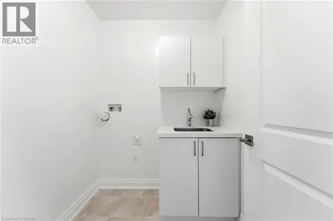 23 Woodvalley Court Hamilton ON L9B 2S7