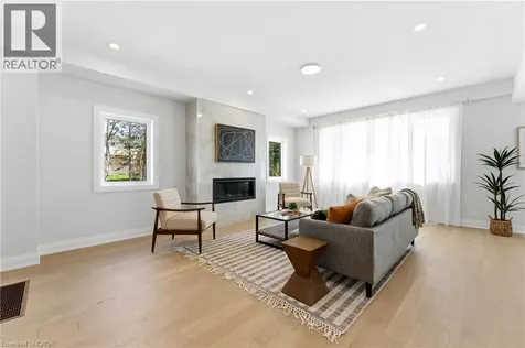 23 Woodvalley Court Hamilton ON L9B 2S7