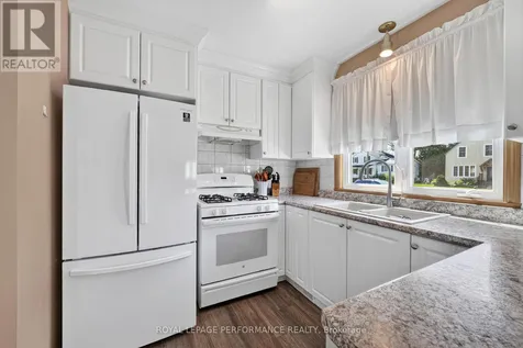 32 Frost Avenue North South Stormont ON K0C 1P0