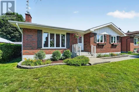 32 Frost Avenue North South Stormont ON K0C 1P0