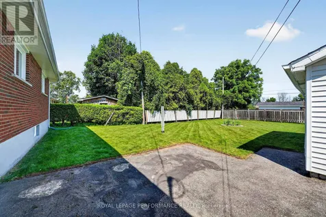 32 Frost Avenue North South Stormont ON K0C 1P0