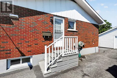 32 Frost Avenue North South Stormont ON K0C 1P0