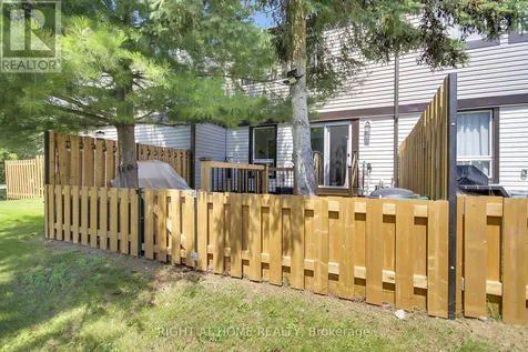 3516 Aladdin Lane Ottawa ON K1T 1E2