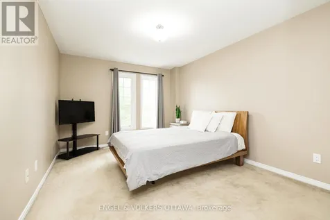 166 Macara Crescent Ottawa ON K2K 0C9