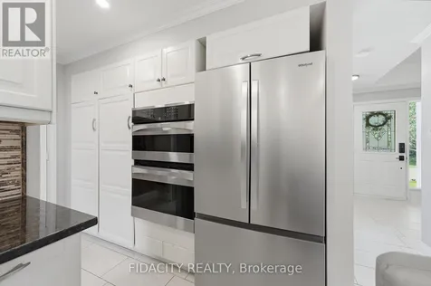 13 Poole Creek Crescent Ottawa ON K2S 1T6