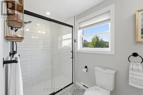13 Poole Creek Crescent Ottawa ON K2S 1T6