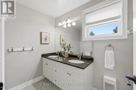 13 Poole Creek Crescent Ottawa ON K2S 1T6