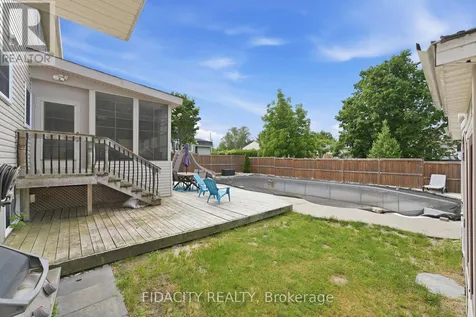 13 Poole Creek Crescent Ottawa ON K2S 1T6