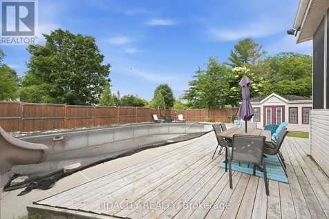 13 Poole Creek Crescent Ottawa ON K2S 1T6