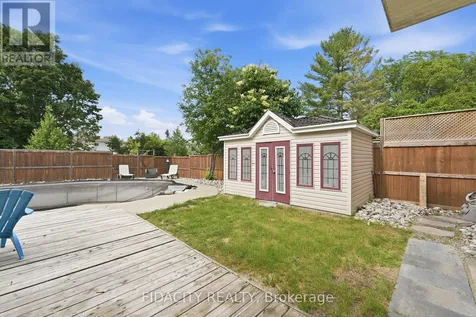 13 Poole Creek Crescent Ottawa ON K2S 1T6