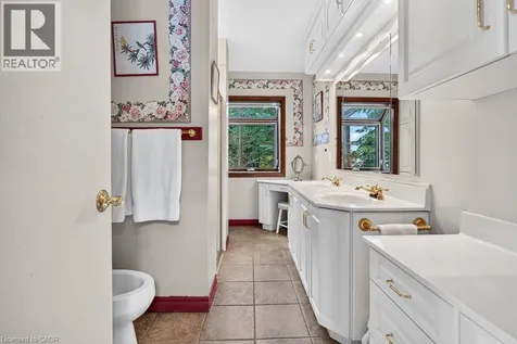 230 Morrison Road Oakville ON L6J 4J4