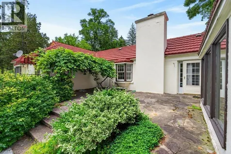 230 Morrison Road Oakville ON L6J 4J4