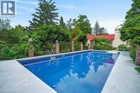 230 Morrison Road Oakville ON L6J 4J4