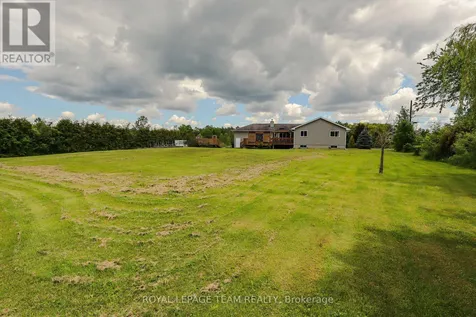 4038 Calbrent Way Ottawa ON K0A 2W0
