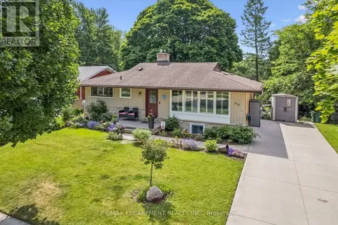 98 Stonybrook Drive Kitchener ON N2M 4L7